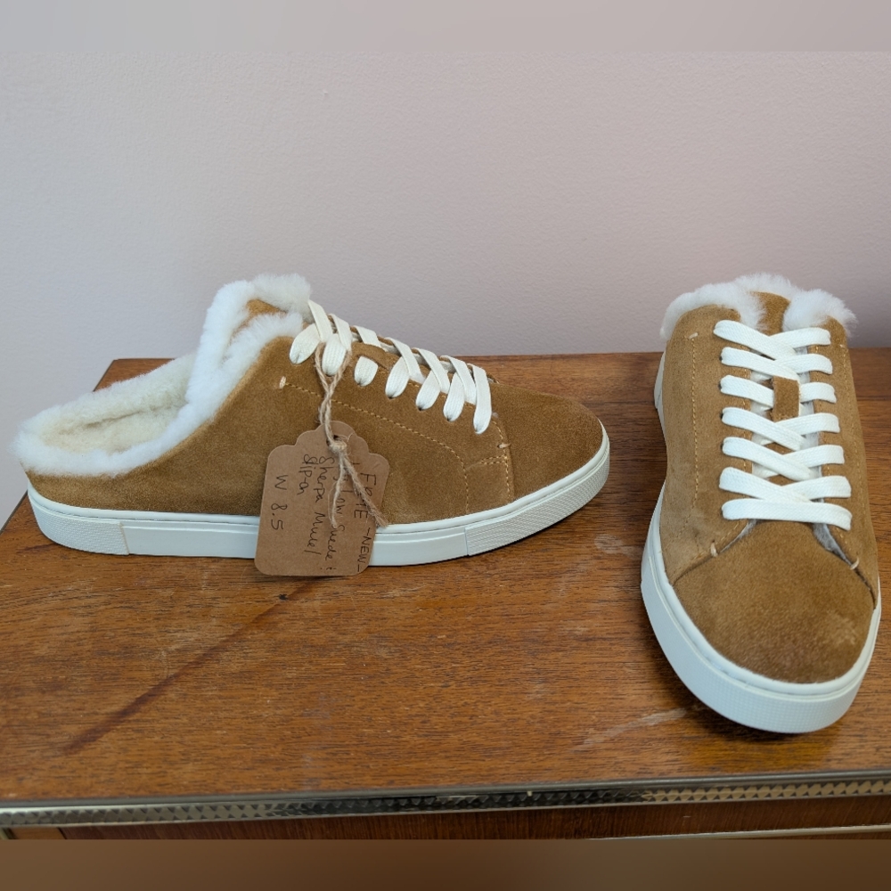 Frye Ivy Low Suede And Sherpa Slip On Mules Brand New 8.5